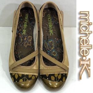 Michelle K Women's Beige Metallic Comfortable Flats